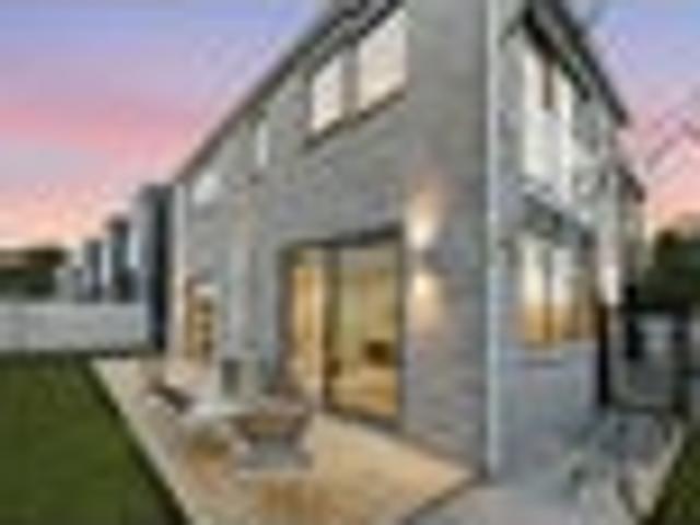 House for sale in Sunnynook