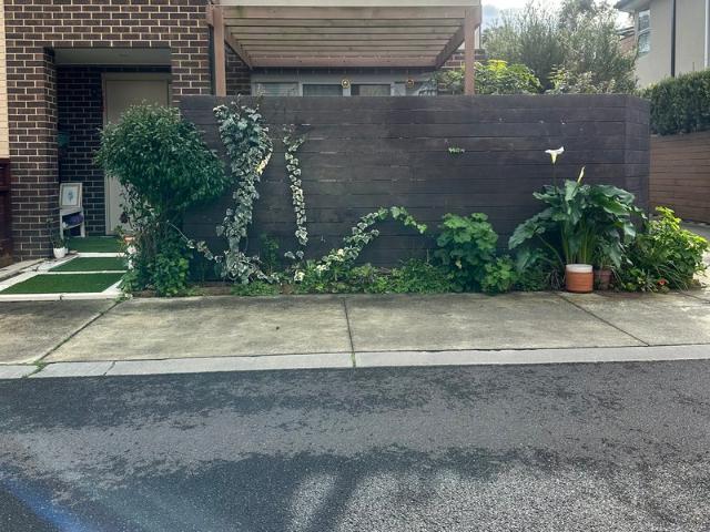 Townhouse for sale in Camerons Creek, Victoria
