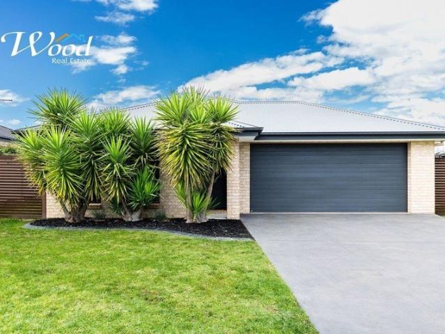 House for sale in Centaur Park, Albury