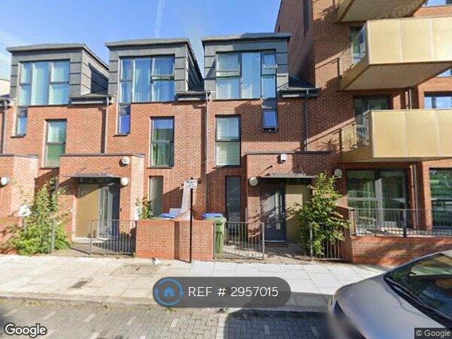 House for rent in Camberwell, Greater London