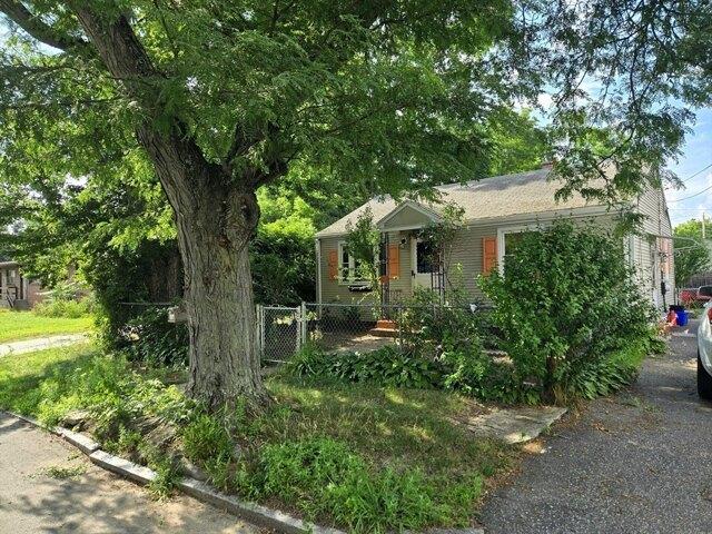 House for sale in Hampden, Massachusetts