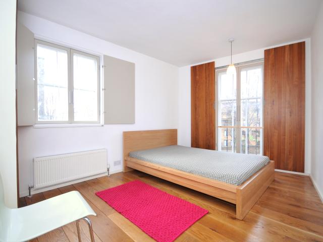 Room for rent in North Kensington, Greater London