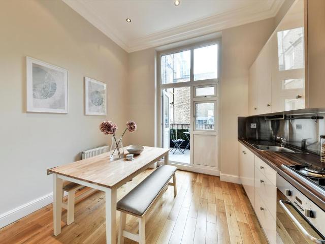 House for rent in Kensington, Greater London