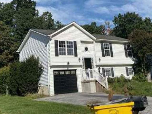 House for sale in Douglas Grove, Martinsburg