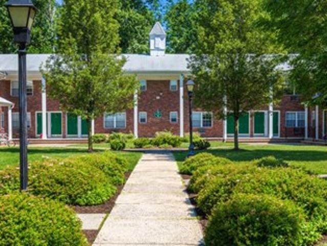Apartment for rent in Montvale
