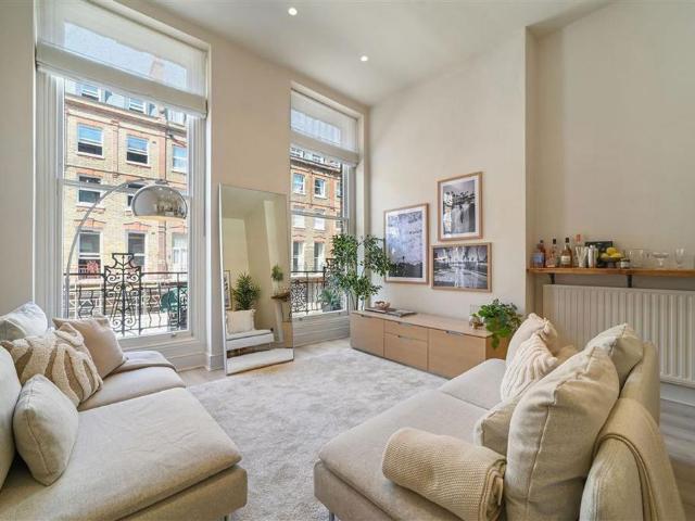 Apartment for rent in Marylebone, Greater London