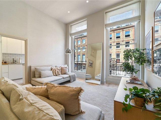 Apartment for rent in Marylebone, Greater London
