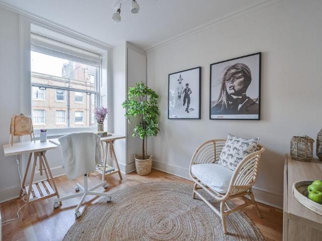 Apartment for rent in Marylebone, Greater London