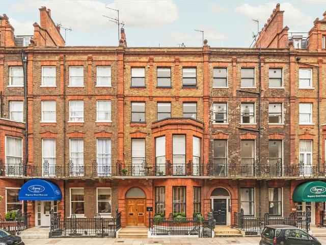 Apartment for rent in Marylebone, Greater London