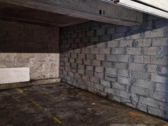 Garage vente à Saint-Denis, Saint-denis