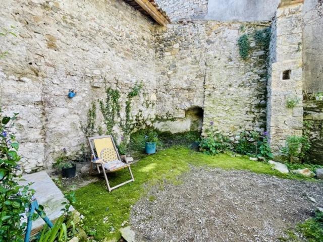 Maison vente à Carpentras, Savoillan