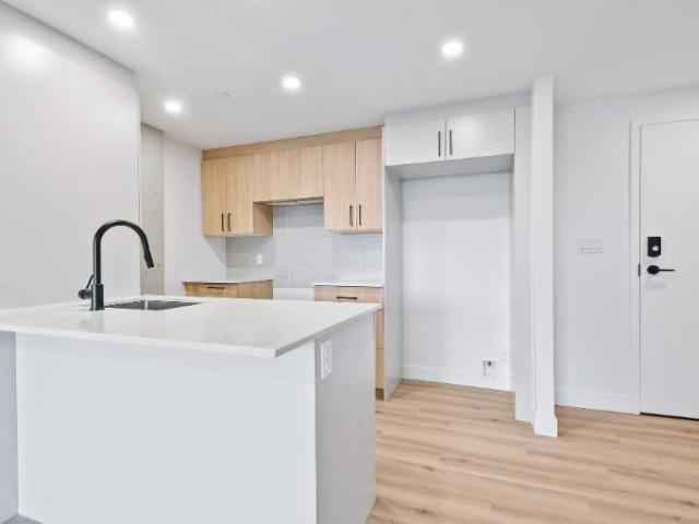 Apartment for rent in D'autray, Quebec