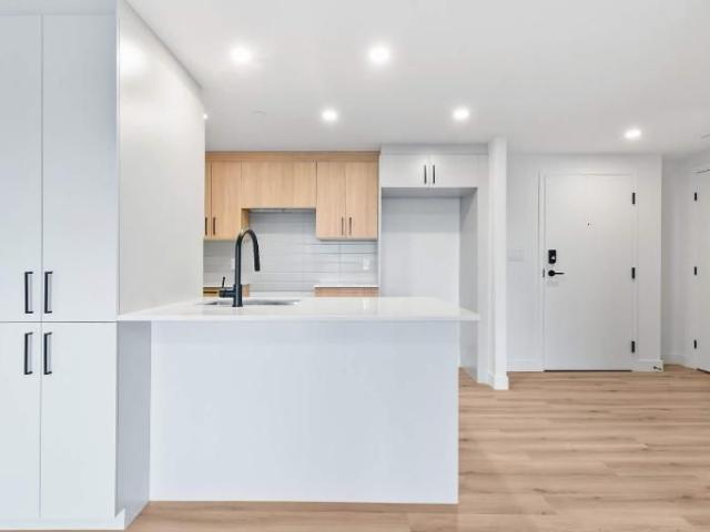 Apartment for rent in D'autray, Quebec