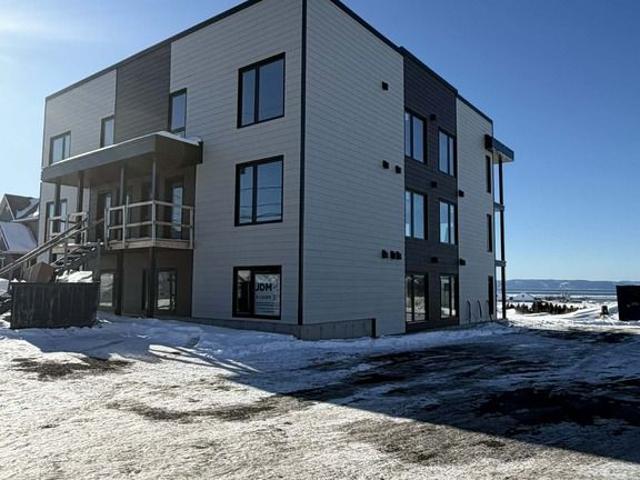 Apartment for rent in Saint-georges-de-cacouna, Quebec