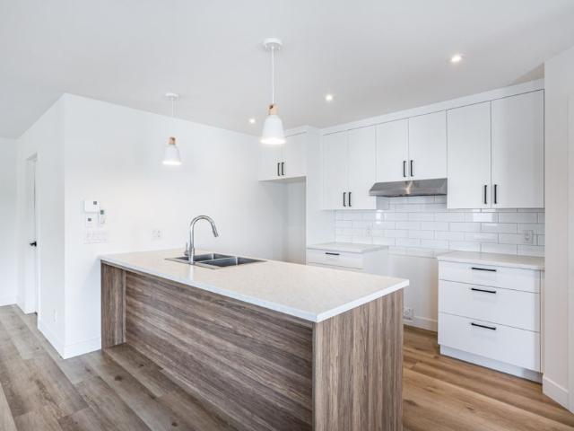 Apartment for rent in Le Haut-saint-françois, Quebec