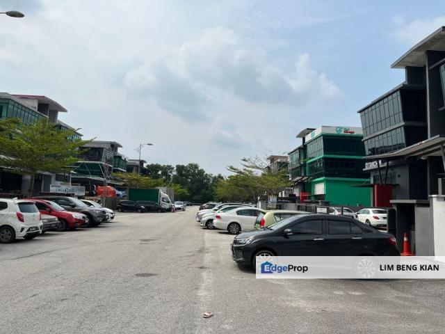 Warehouse for sale in Petaling, Damansara Damai