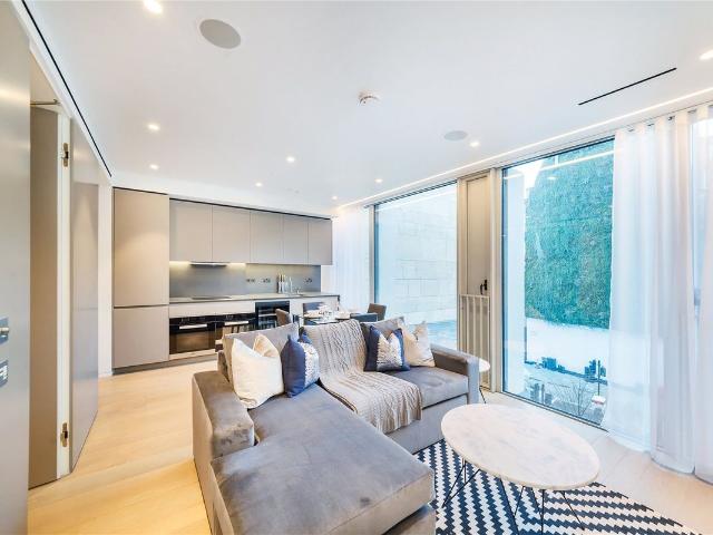 Apartment for rent in Victoria, Greater London