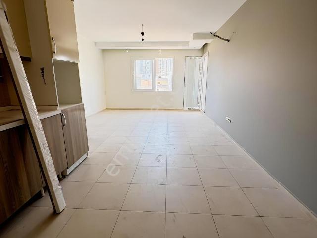 Yenişehir, Mersin içerisinde kiralık mülk
