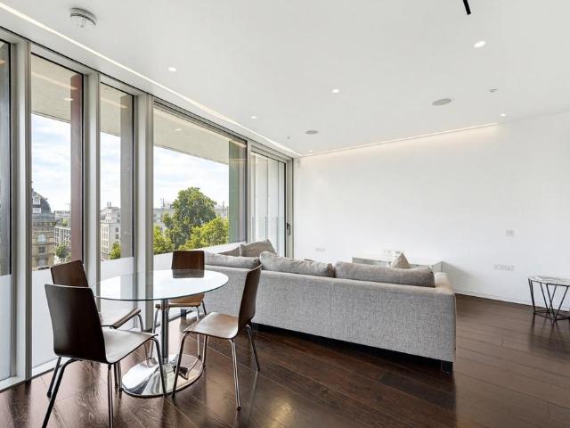 Apartment for rent in Victoria, Greater London