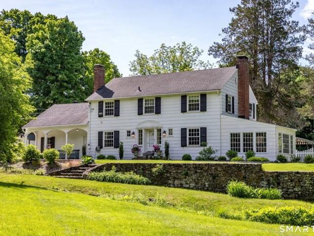 House for sale in Oakville, Connecticut