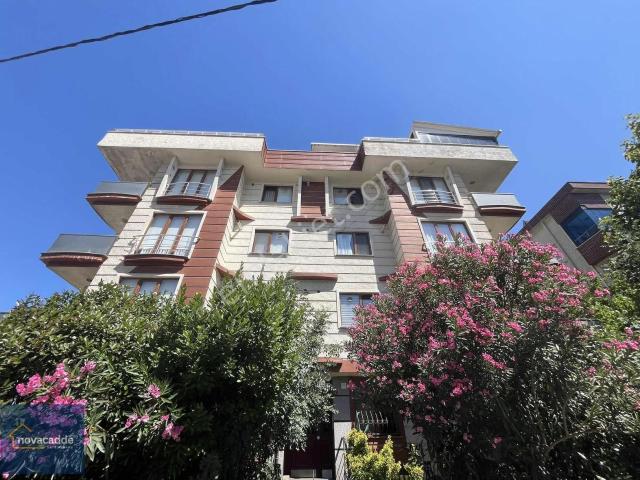 Ataşehir, İstanbul içerisinde kiralık mülk