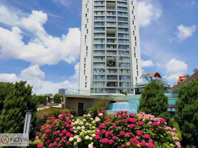 Ataşehir, İstanbul içerisinde kiralık mülk