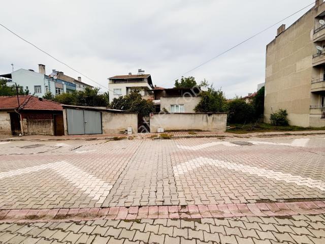 İhsaniye, Kepsut içerisinde satılık Villa