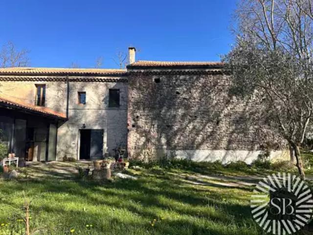 Maison vente à Arles, Noves