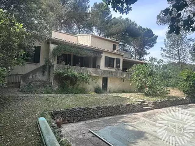 Maison vente à Arles, Noves