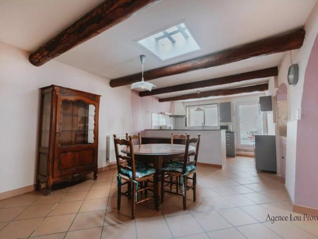 Maison vente à Arles, Noves