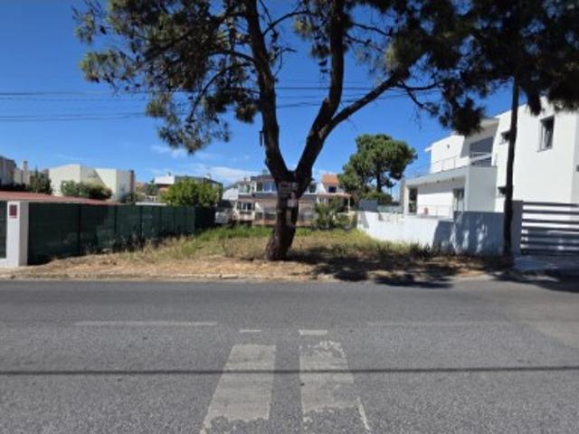 Terreno venda em Almada, Setúbal