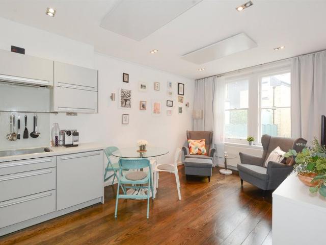 Apartment for rent in Spitalfields, Greater London