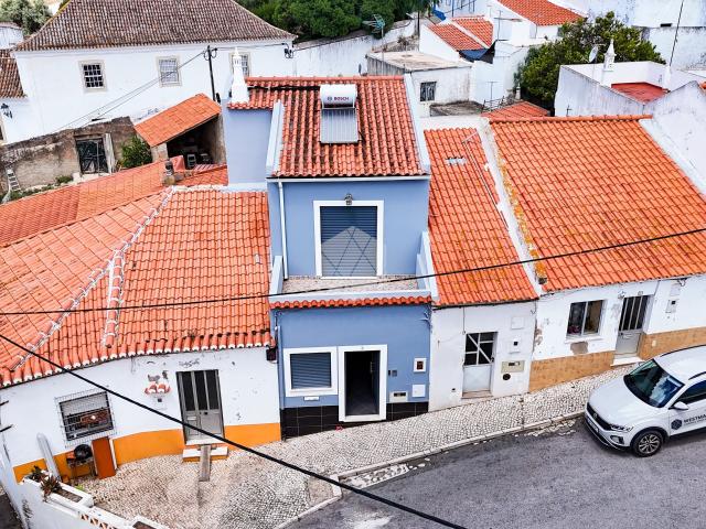 Casa venda em Estômbar, Faro