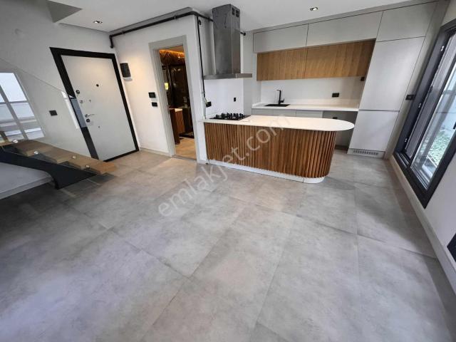 Buca, İzmir içerisinde satılık mülk