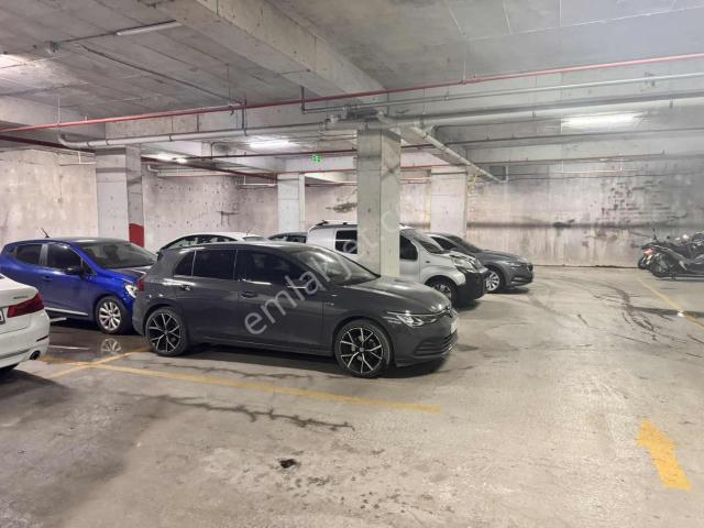 Buca, İzmir içerisinde satılık mülk