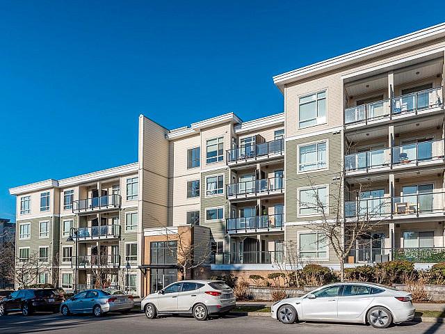 Condo for sale in Surrey, British Columbia