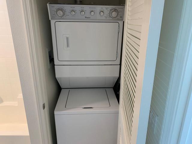Apartment for rent in Canoga Park, California