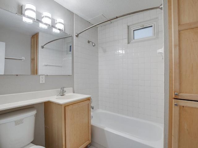 Apartment for rent in Hennepin, Minnesota