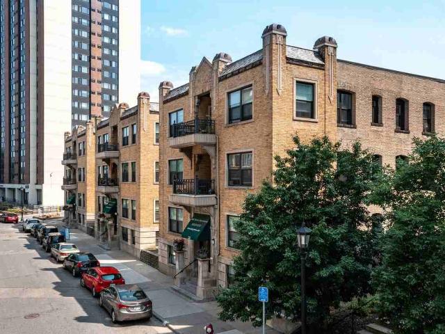 Apartment for rent in Hennepin, Minnesota