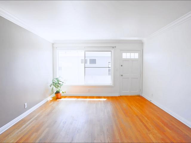 Apartment for rent in Beverly Hills, California