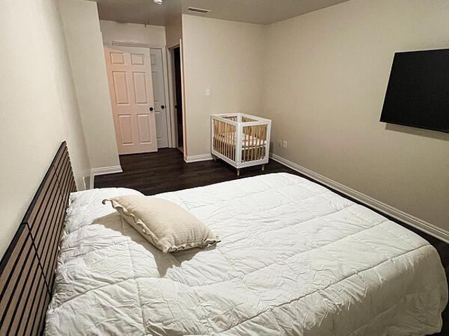 Room for rent in Canoga Park, California