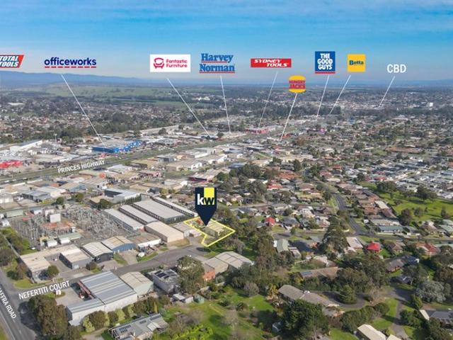Warehouse for sale in Traralgon, Victoria