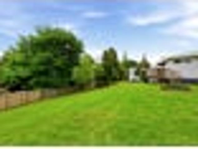 House for sale in Beach Haven, Kaipātiki