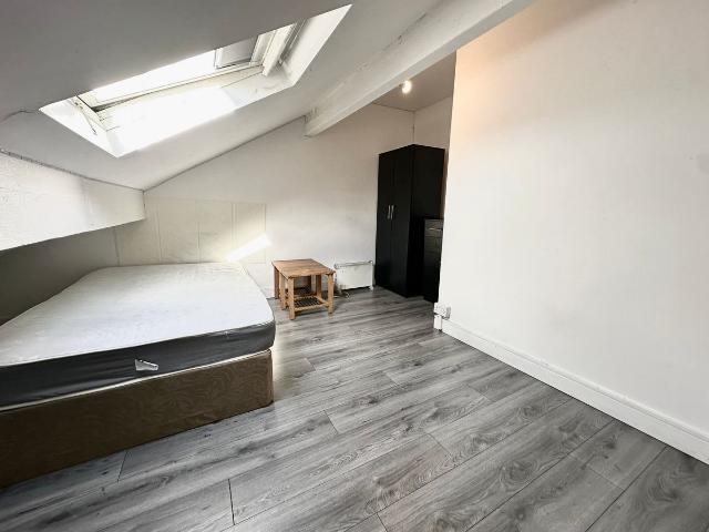 Apartment for rent in Osmondthorpe, West Yorkshire