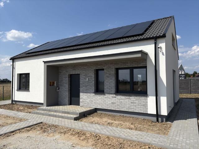 Dom na sprzedaż w Czernica, Dolnośląskie