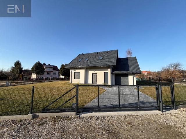 Dom na sprzedaż w Strzyżów, Podkarpackie