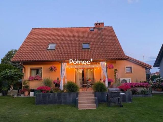 Dom na sprzedaż w Nowogrodziec, Dolnośląskie