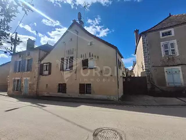 Maison vente à Le Faubourg, Noyers