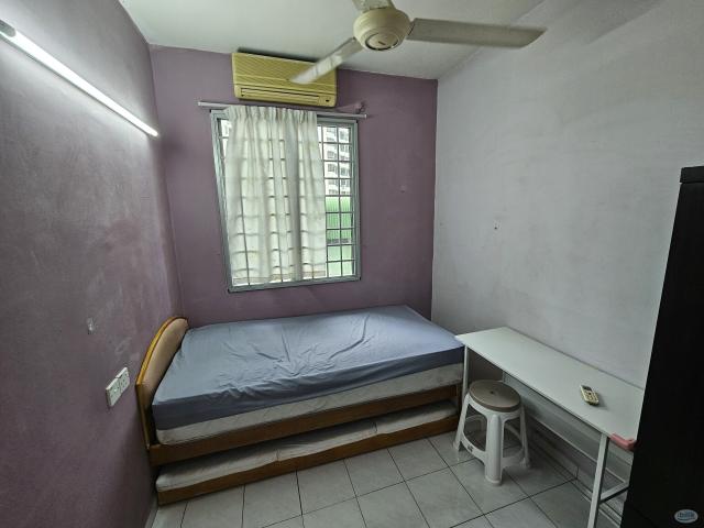 Room for rent in Mukim 13, Georgetown