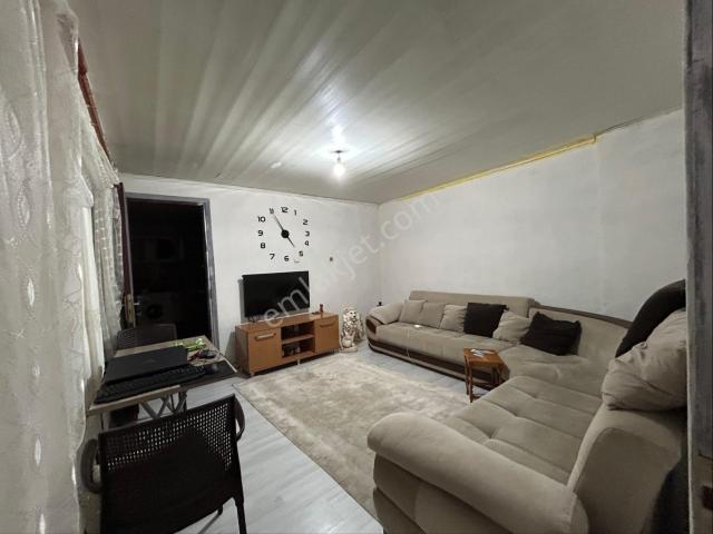 Karabağlar, İzmir içerisinde satılık Bina